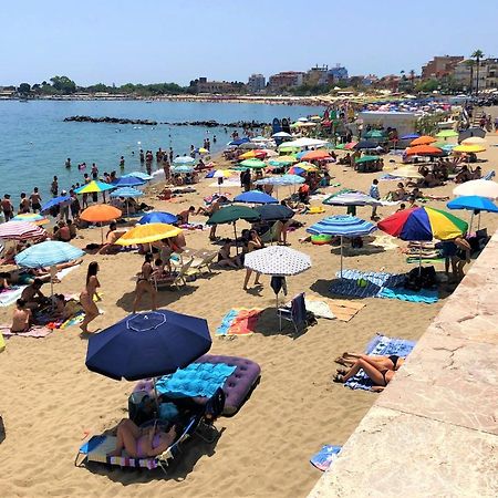 Апартаменты Vacanzenaxos - Casa Frontemare Джардини-Наксос Экстерьер фото